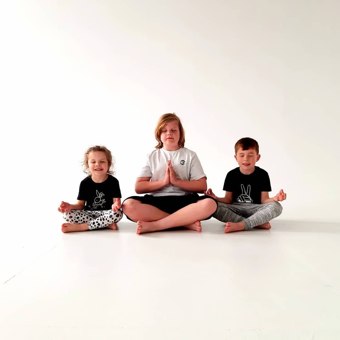 Rainbow Warriors Family Yoga – 7 Week Course